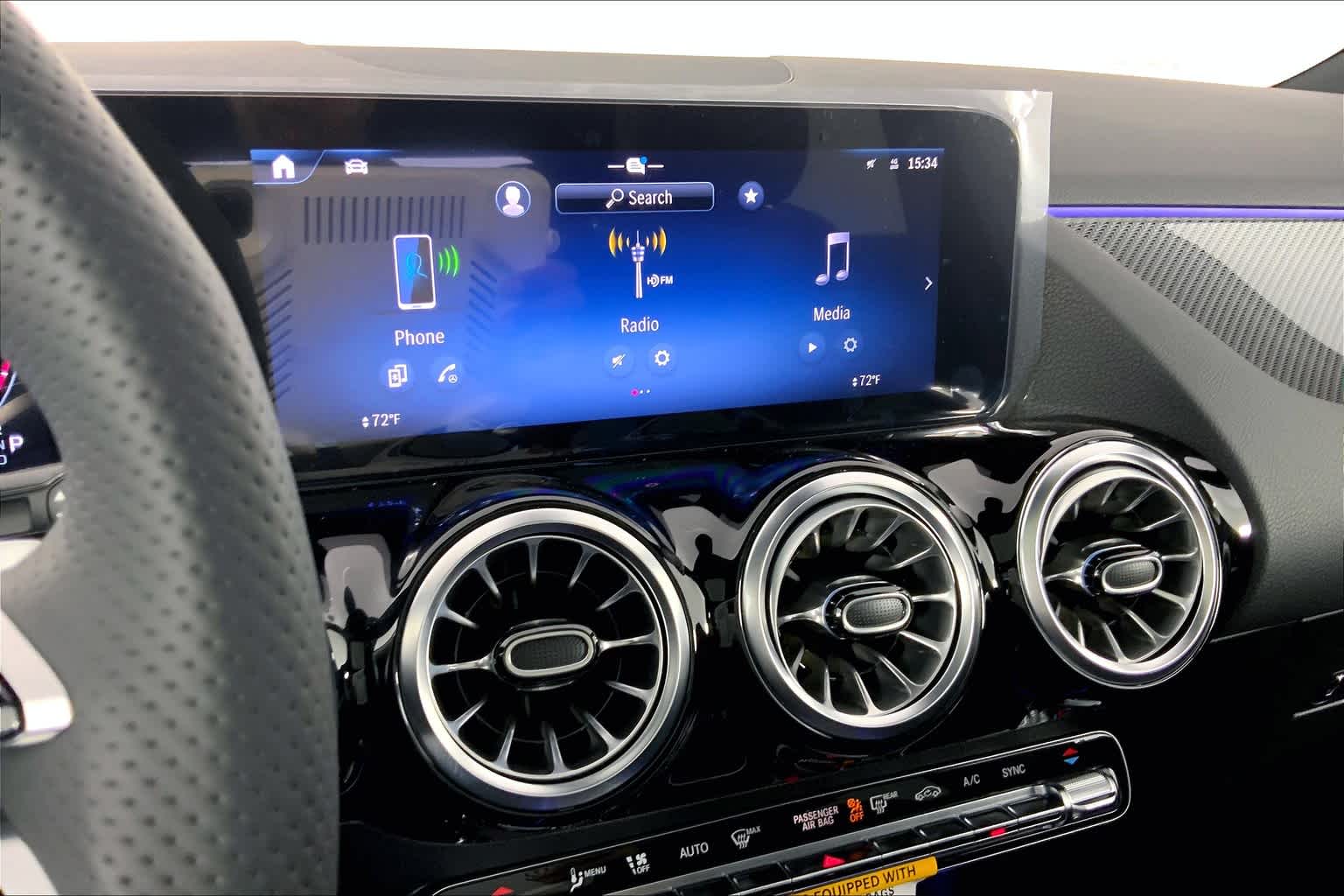 2025 Mercedes-Benz GLA 250 Image 7 of 16