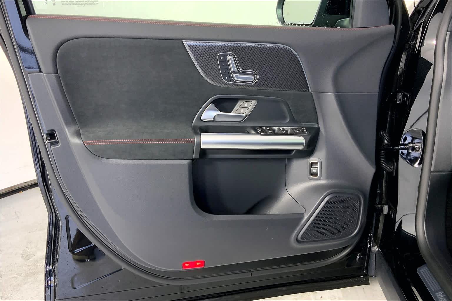 2025 Mercedes-Benz GLA 250 Image 11 of 16