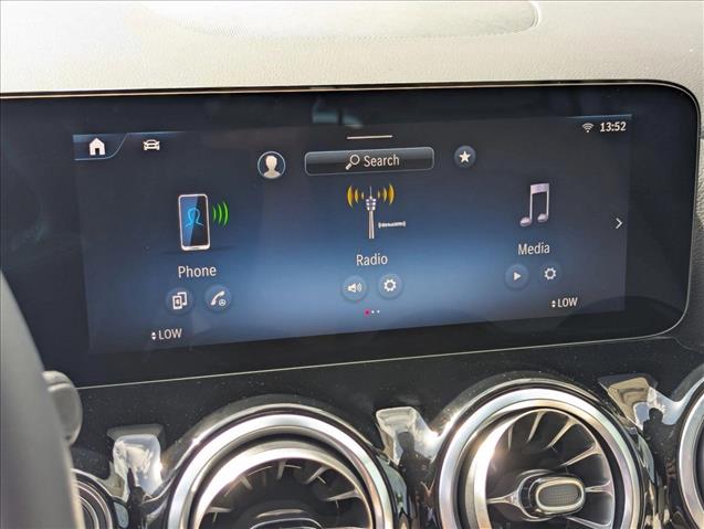 Vehicle image 11 of 16
