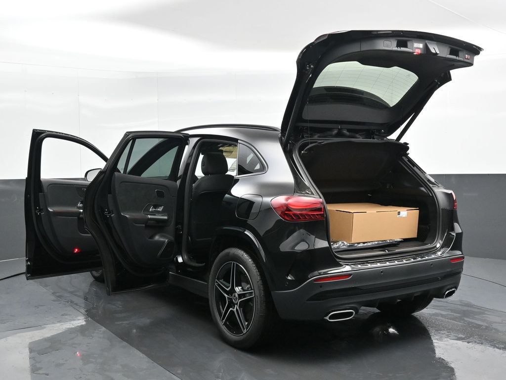 Vehicle image 38 of 50