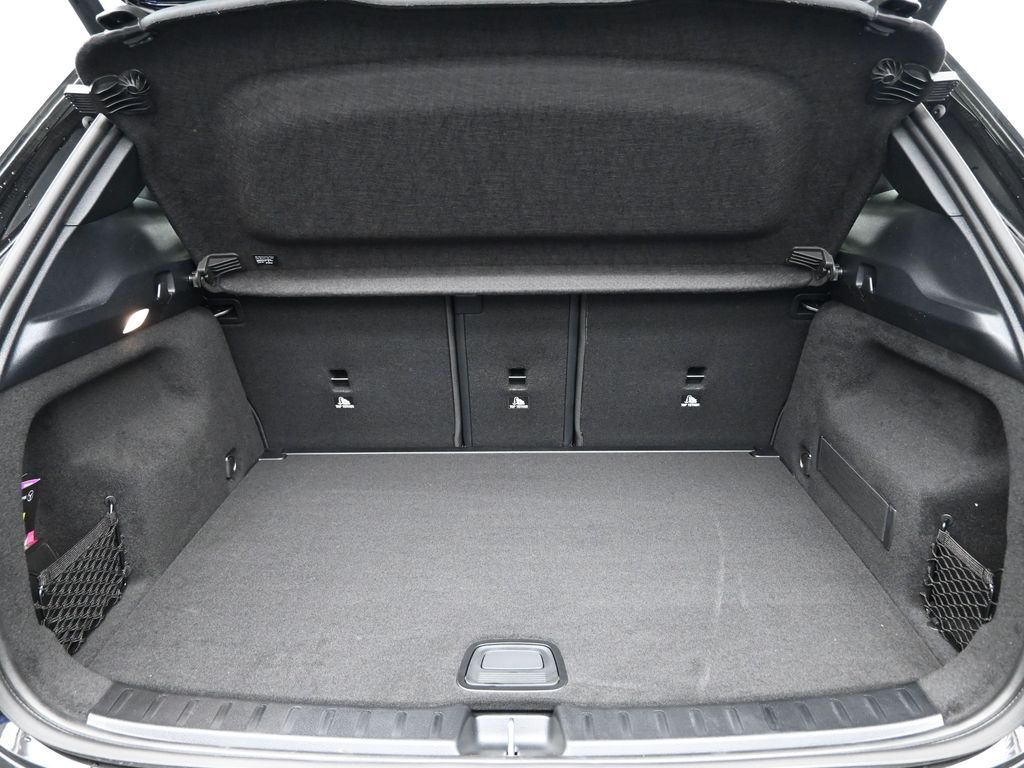 Vehicle image 29 of 50