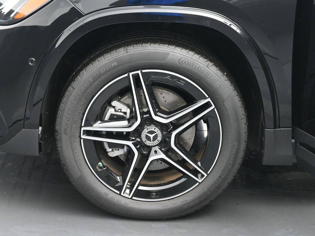 Vehicle image 28 of 50