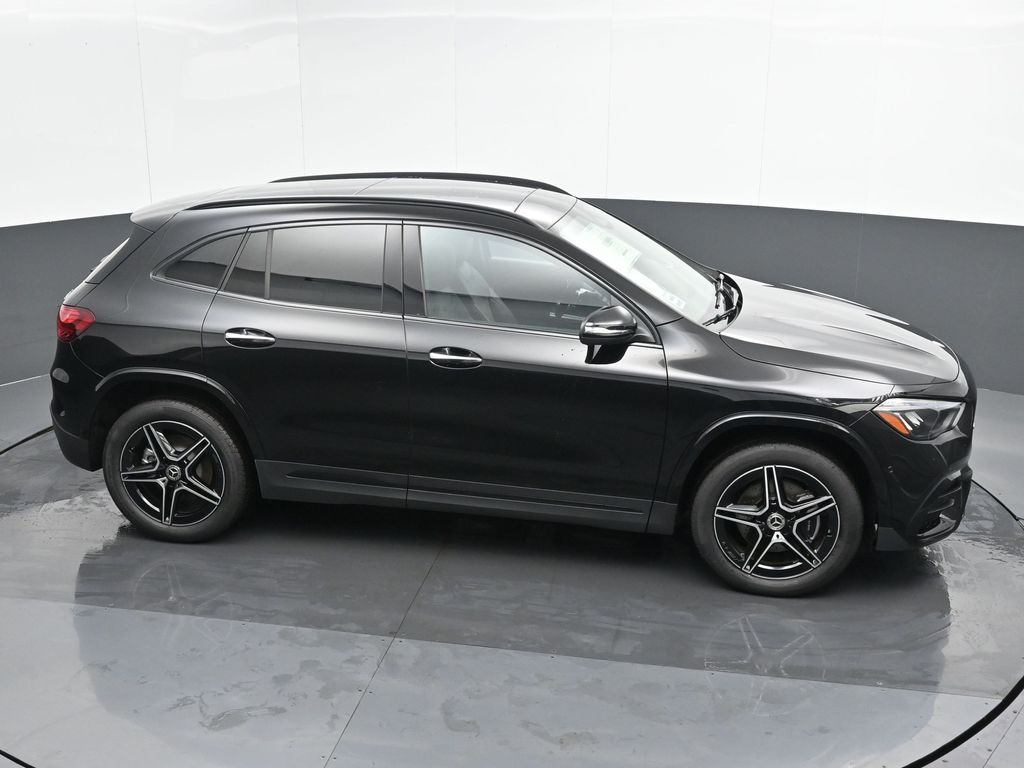 Vehicle image 7 of 50