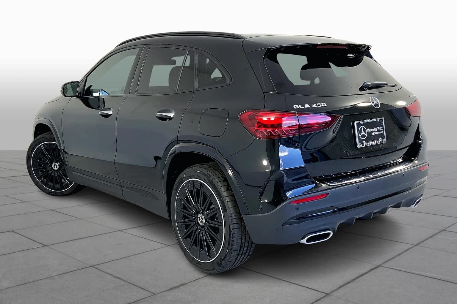 2025 Mercedes-Benz GLA 250 Image 5 of 16