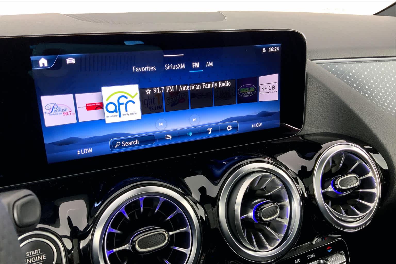 2025 Mercedes-Benz GLA 250 Image 7 of 16