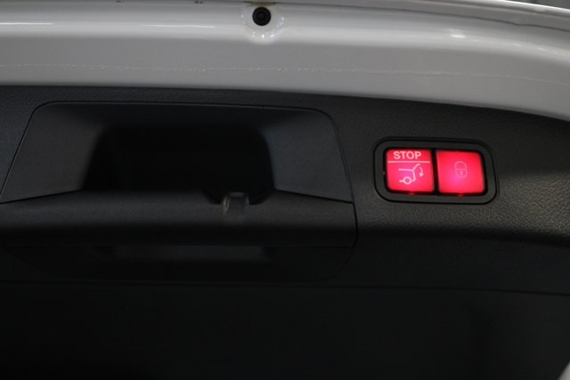 Vehicle image 9 of 41