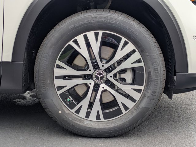 2025 Mercedes-Benz GLB 250 Image 13 of 36