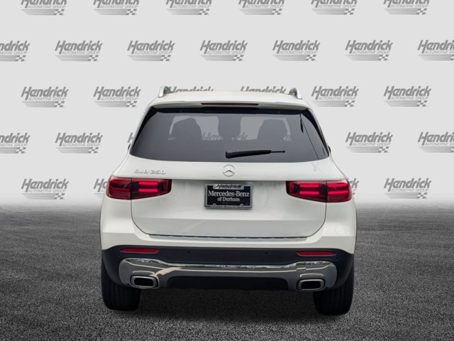 2025 Mercedes-Benz GLB 250 Image 8 of 36