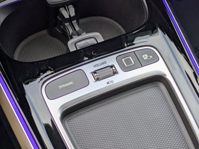 2025 Mercedes-Benz GLB 250 Image 31 of 36