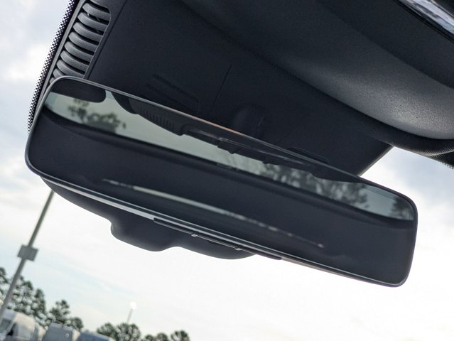 2025 Mercedes-Benz GLB 250 Image 26 of 36