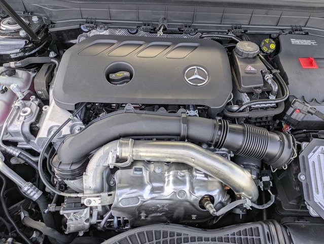 2025 Mercedes-Benz GLB 250 Image 34 of 36