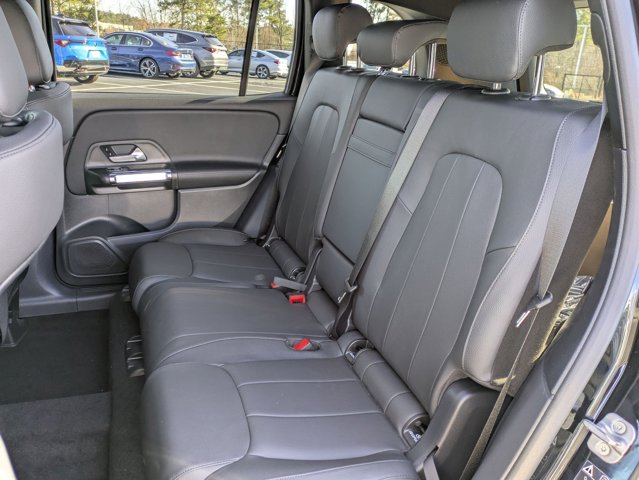 2025 Mercedes-Benz GLB 250 Image 31 of 36