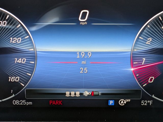 2025 Mercedes-Benz GLB 250 Image 22 of 36