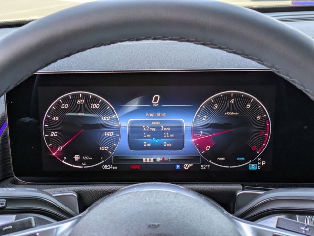 2025 Mercedes-Benz GLB 250 Image 21 of 36