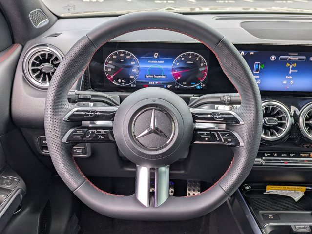 2025 Mercedes-Benz GLB 250 Image 18 of 36