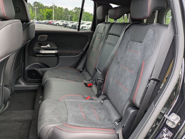 2025 Mercedes-Benz GLB 250 Image 31 of 36