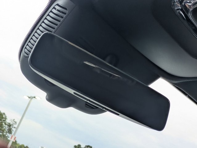 2025 Mercedes-Benz GLB 250 Image 27 of 36