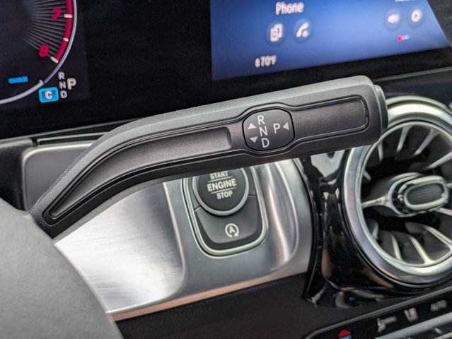 2025 Mercedes-Benz GLB 250 Image 26 of 36