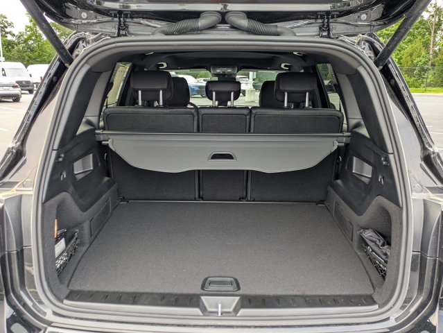 2025 Mercedes-Benz GLB 250 Image 32 of 36