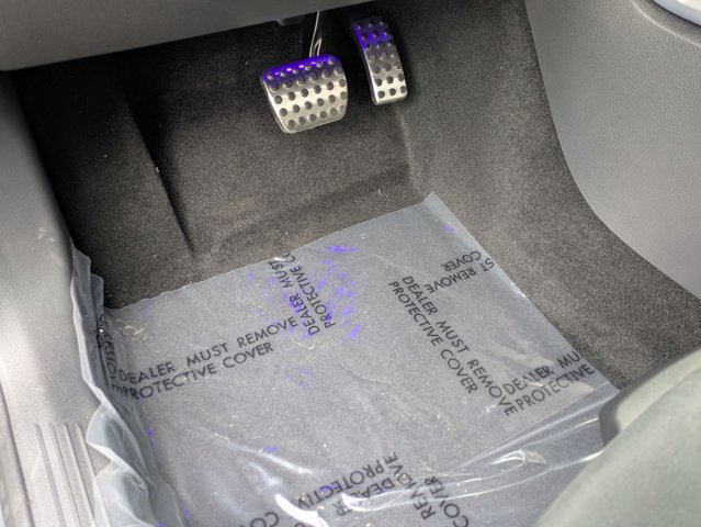 2025 Mercedes-Benz GLB 250 Image 17 of 36