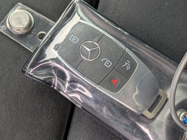 2025 Mercedes-Benz GLB 250 Image 36 of 36