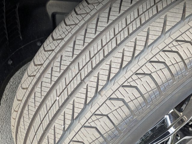 2025 Mercedes-Benz GLB 250 Image 11 of 36