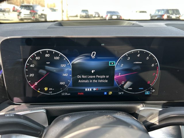 2025 Mercedes-Benz GLB 250 Image 24 of 37