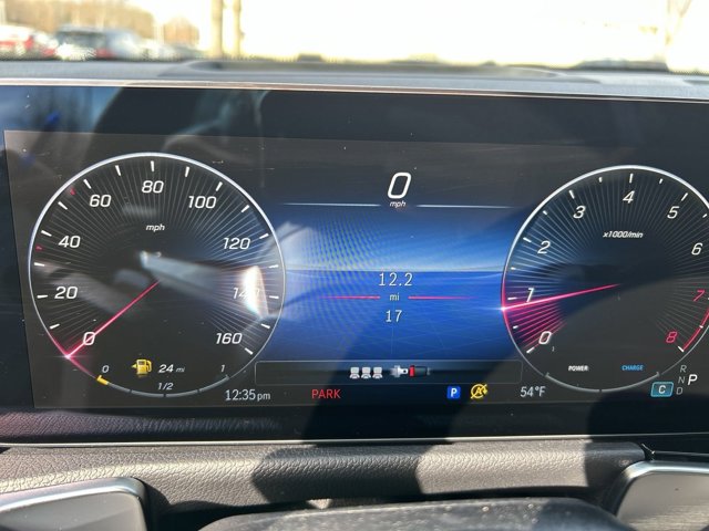 2025 Mercedes-Benz GLB 250 Image 25 of 37