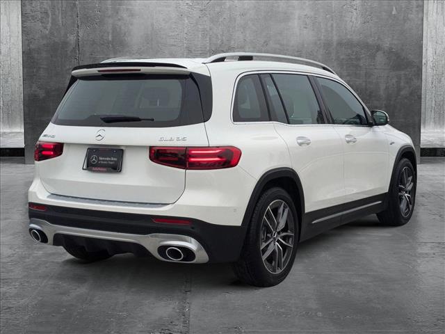 Vehicle image 2 of 16