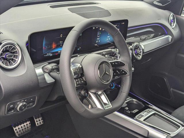 Vehicle image 3 of 16