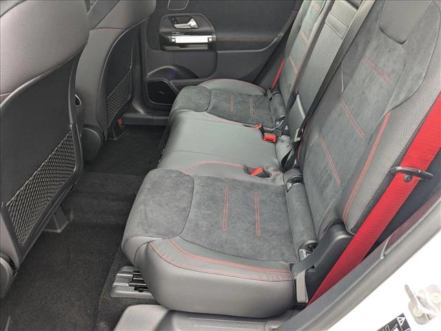 Vehicle image 14 of 16