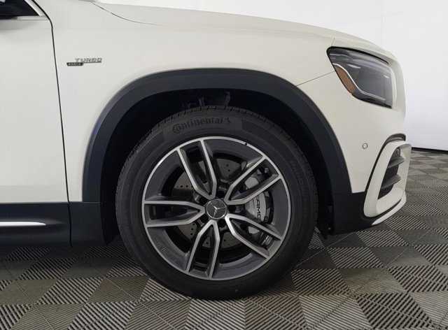 Vehicle image 7 of 25