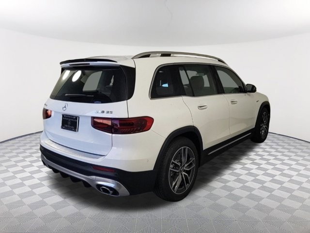 Vehicle image 4 of 25