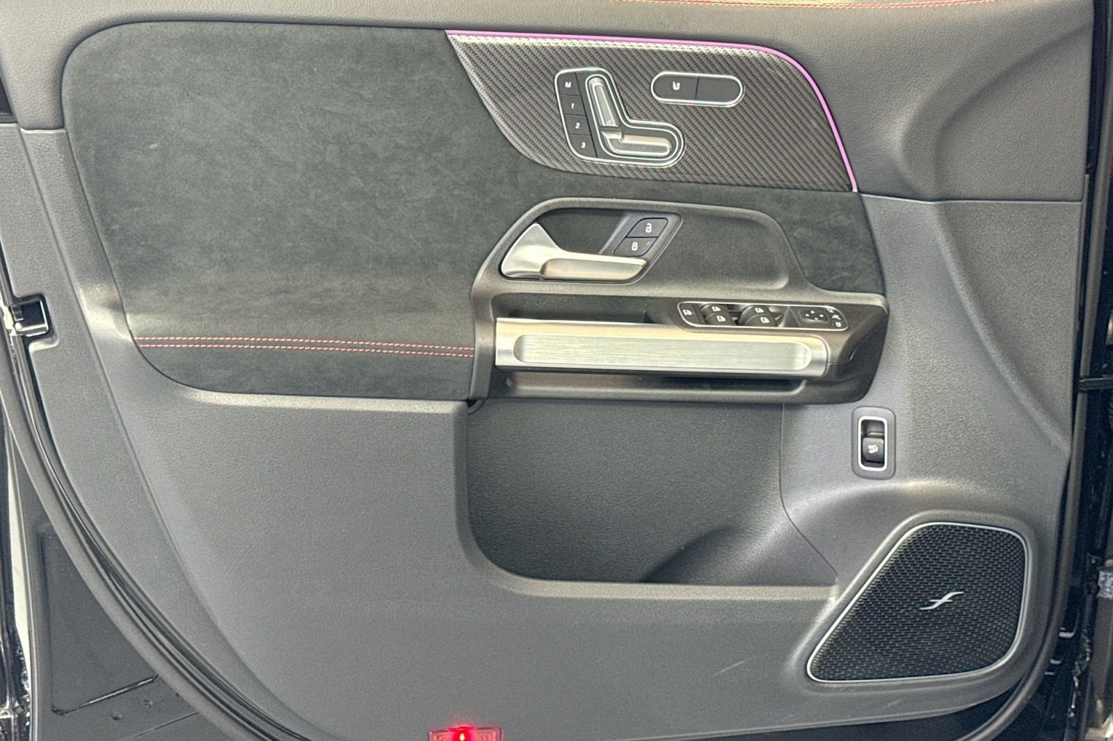 Vehicle image 16 of 30