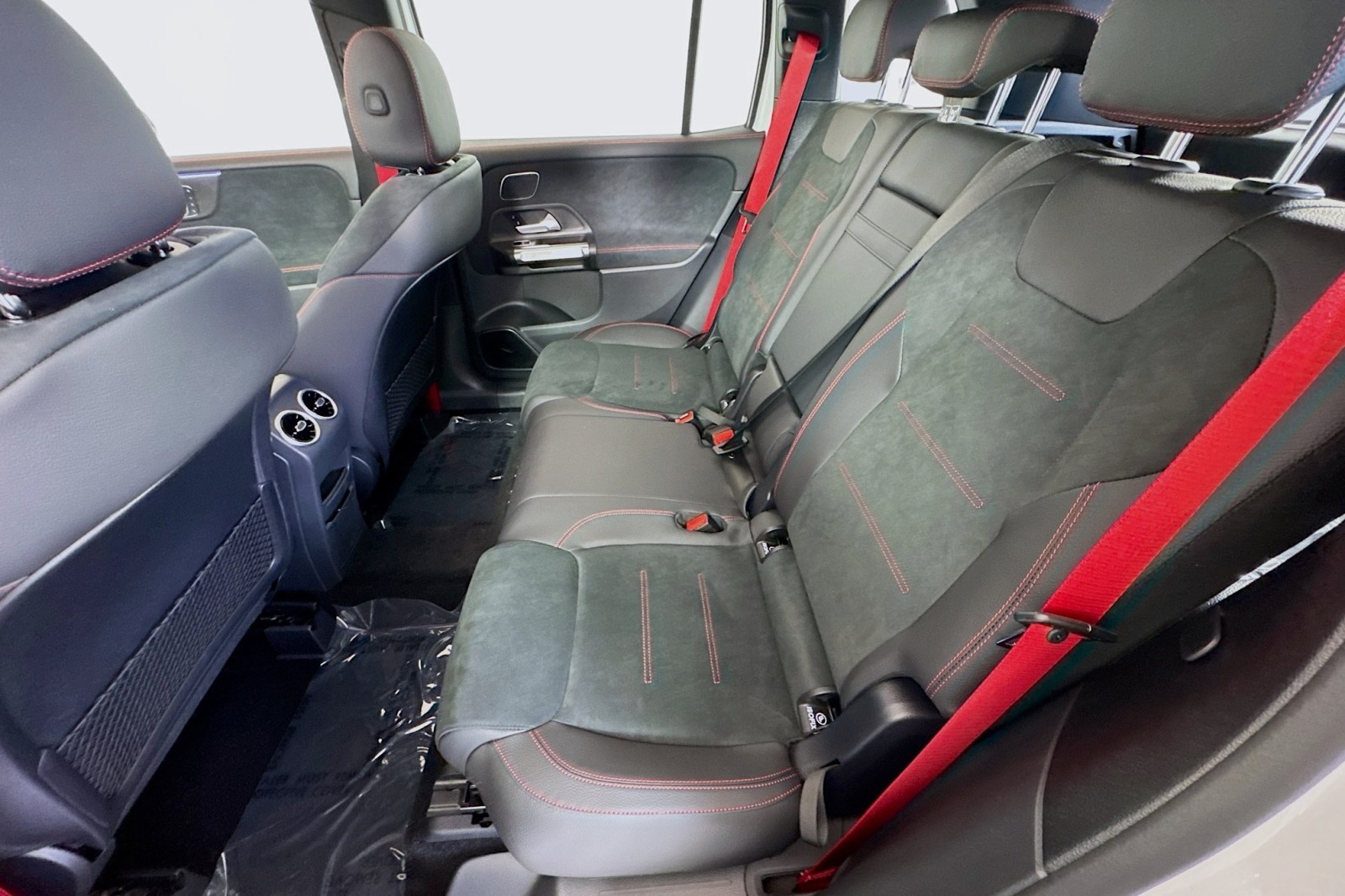 Vehicle image 22 of 30