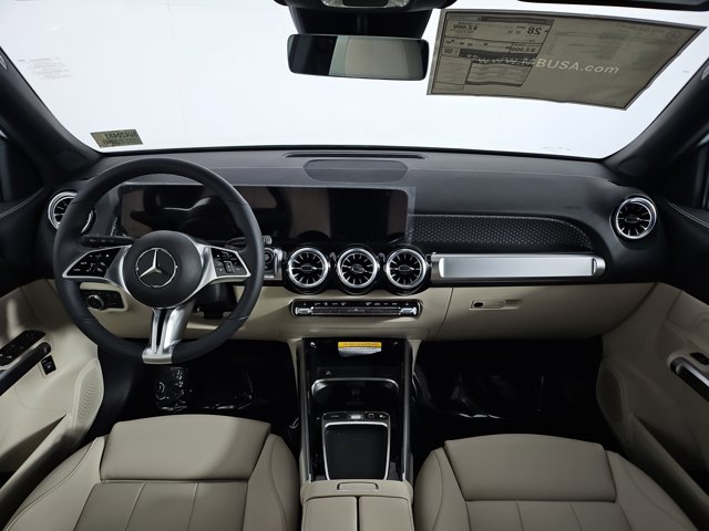 Vehicle image 19 of 30