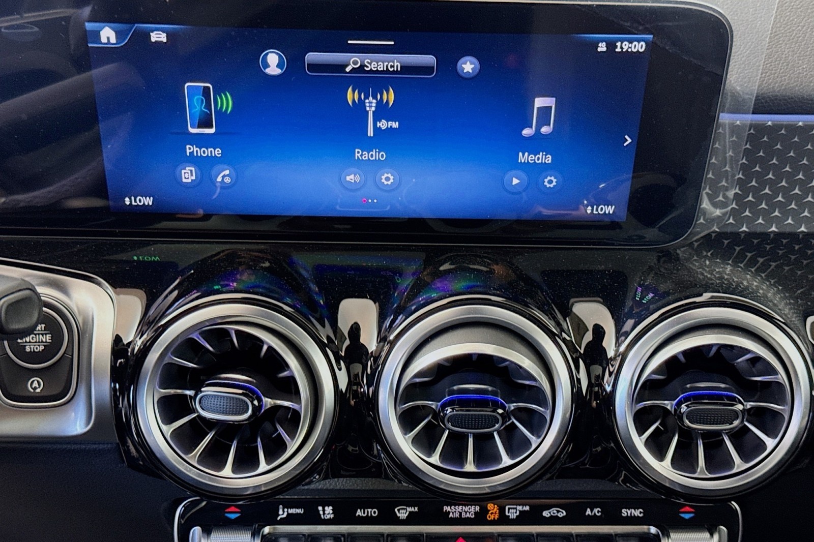 Vehicle image 12 of 29