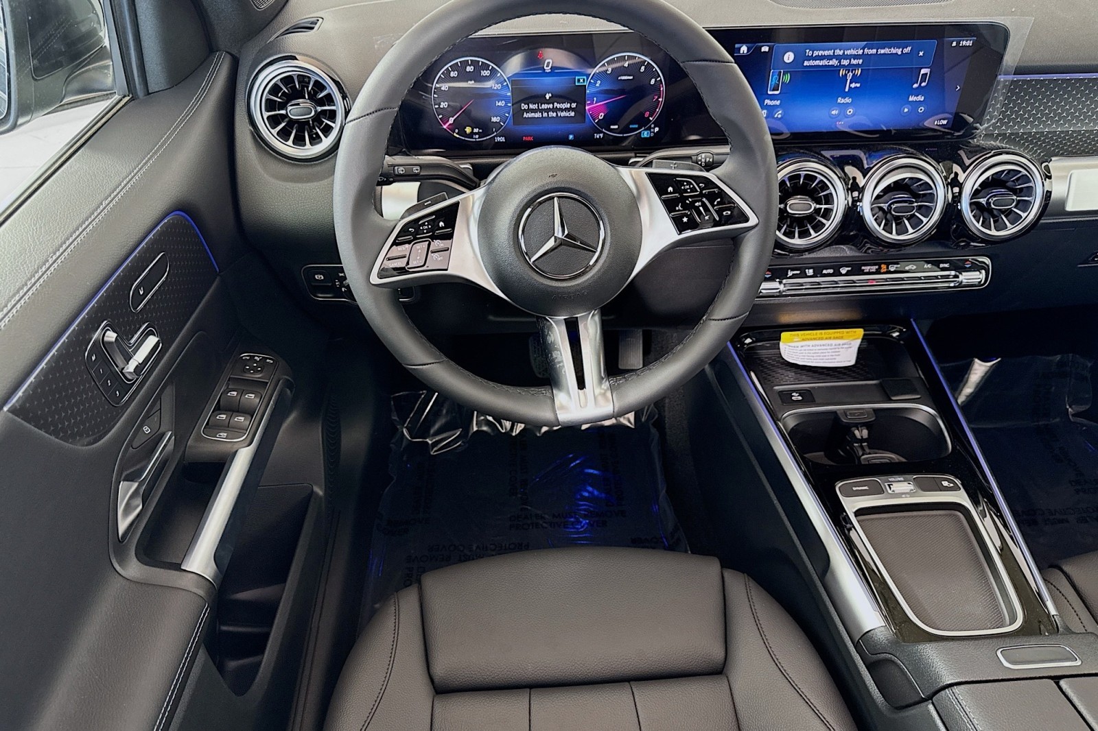 Vehicle image 20 of 29