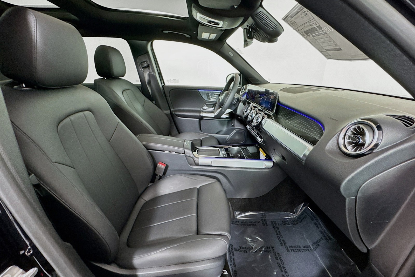 Vehicle image 26 of 29