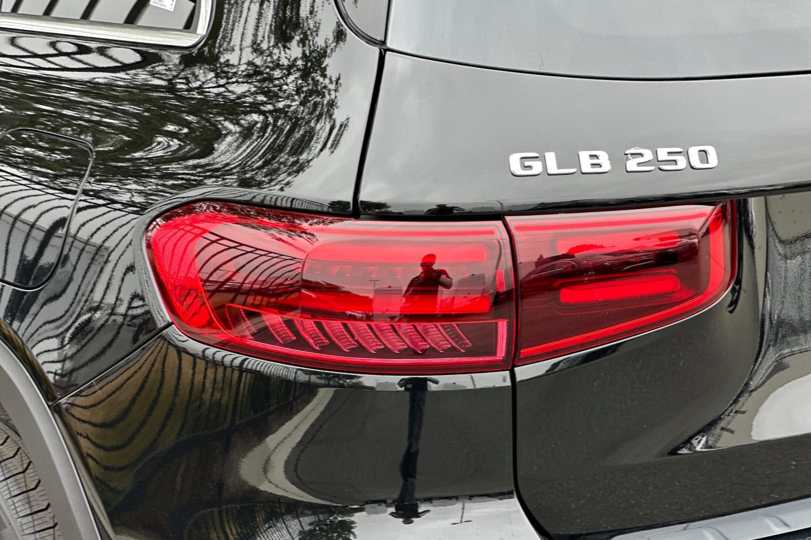 Vehicle image 10 of 31