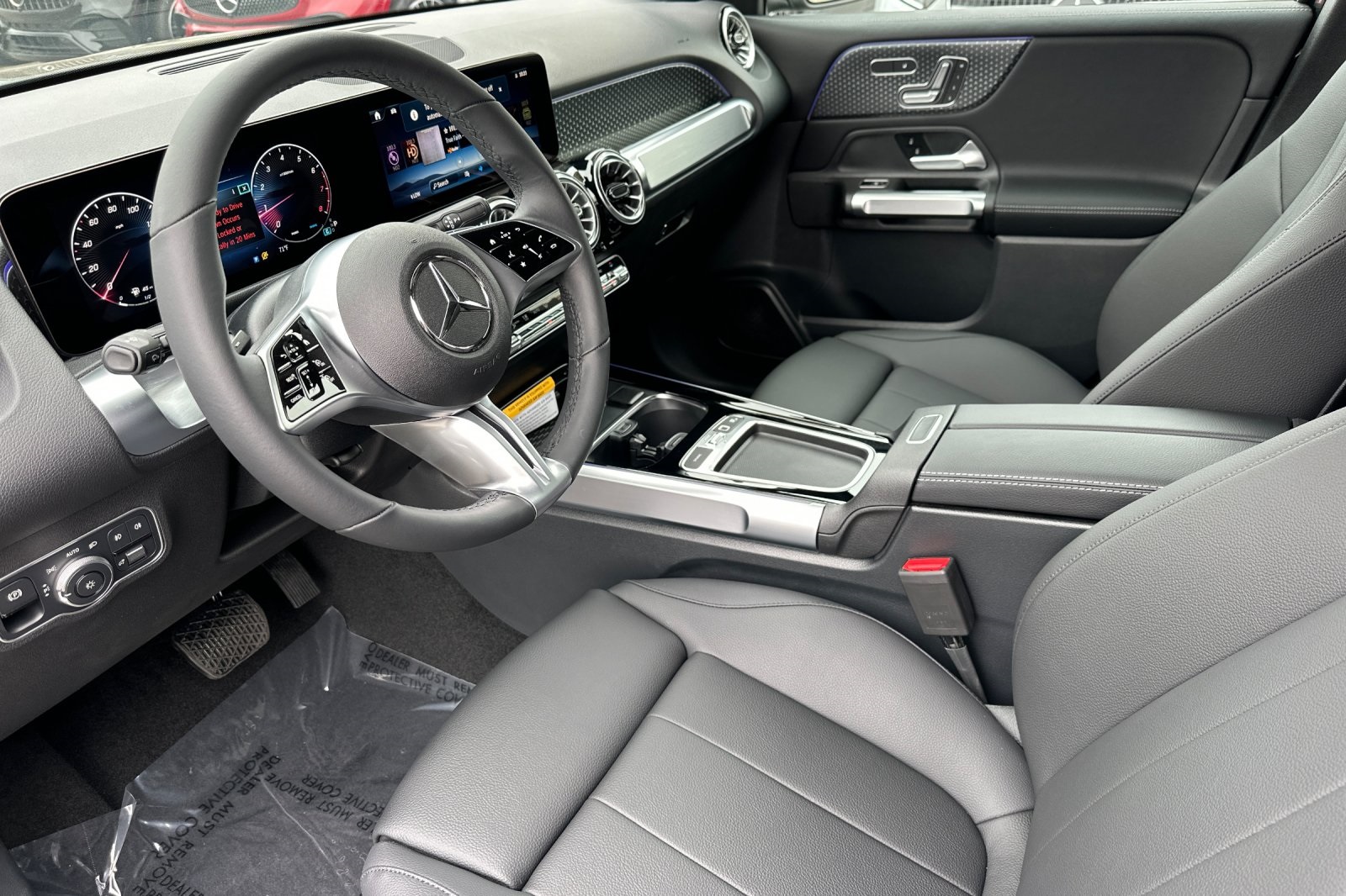 Vehicle image 11 of 31