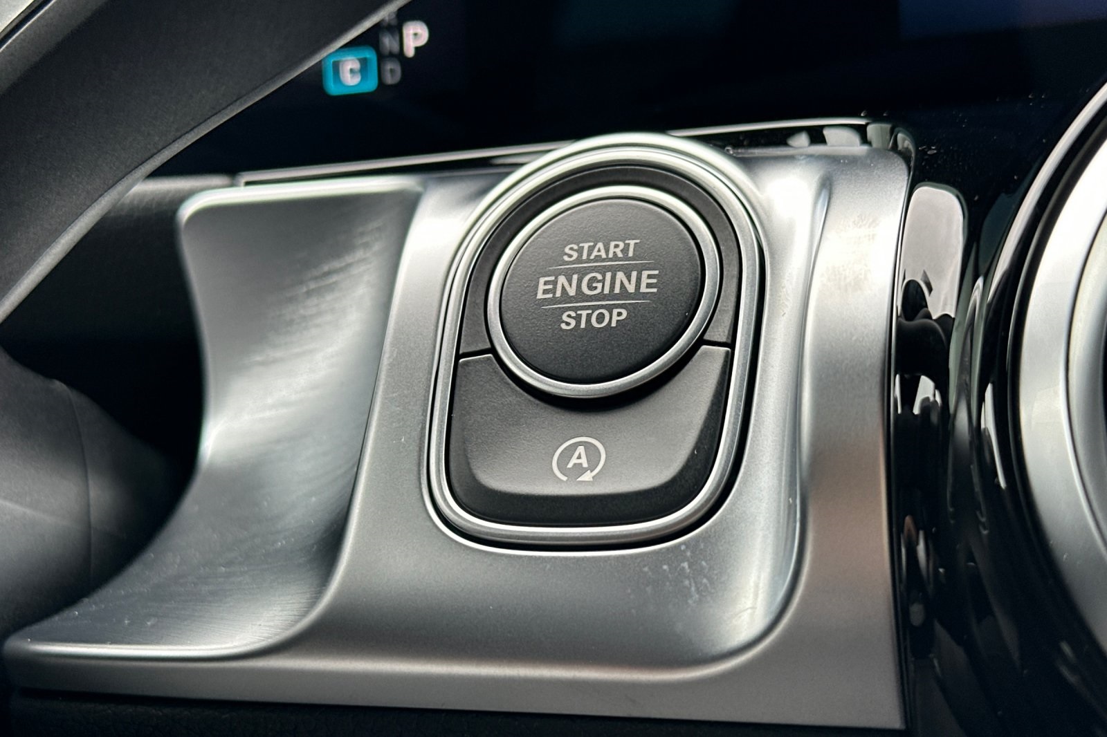 Vehicle image 23 of 31