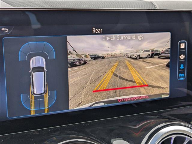 Vehicle image 11 of 16