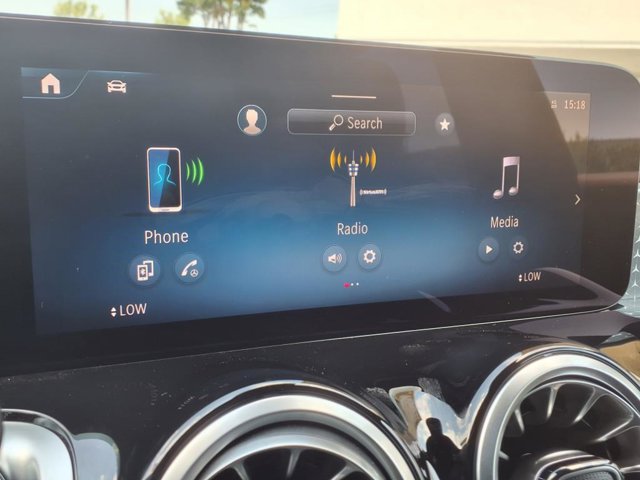 2025 Mercedes-Benz GLB 250 Image 16 of 25