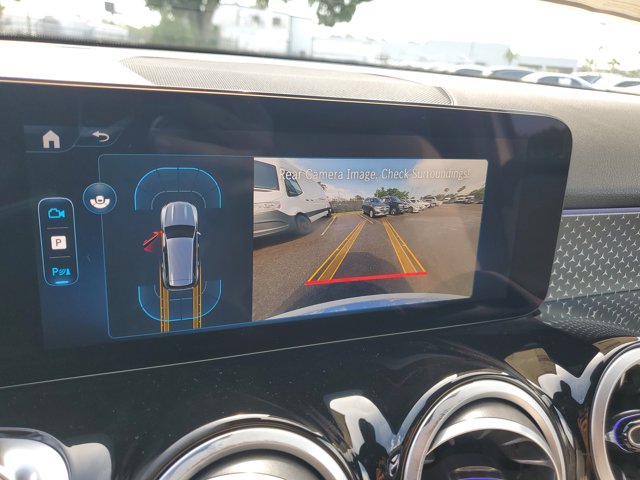 Vehicle image 26 of 35