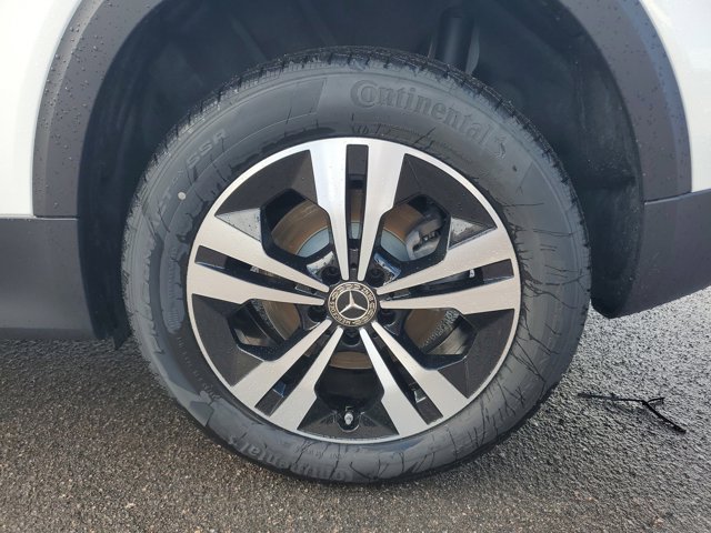 Vehicle image 6 of 35
