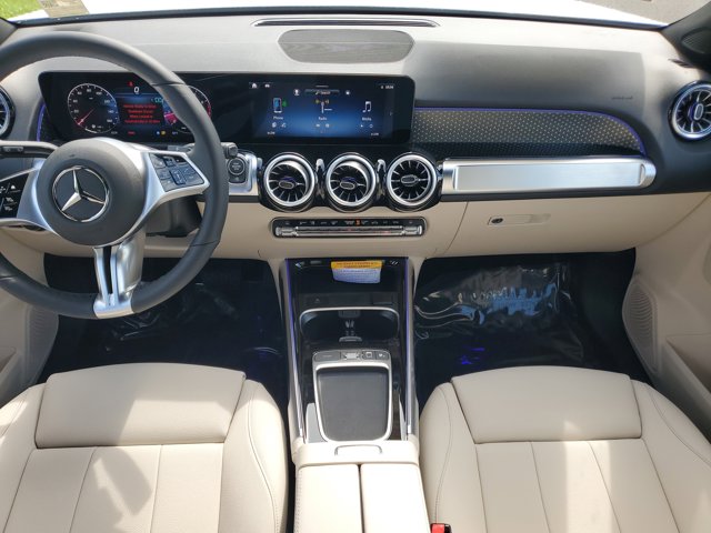 Vehicle image 16 of 35