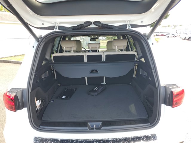 Vehicle image 7 of 35