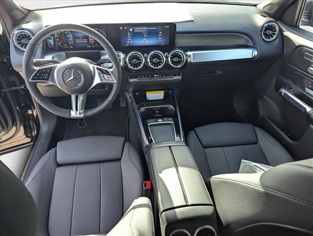 2025 Mercedes-Benz GLB 250 Image 11 of 16