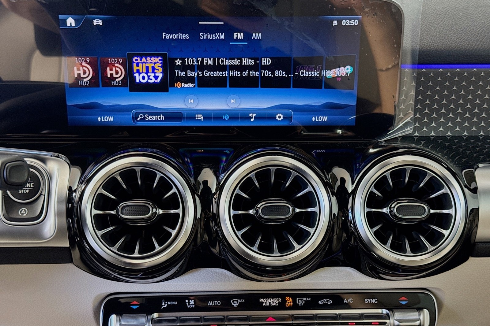 Vehicle image 14 of 29